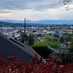 Blue Oasis With Amazing Olympic Views